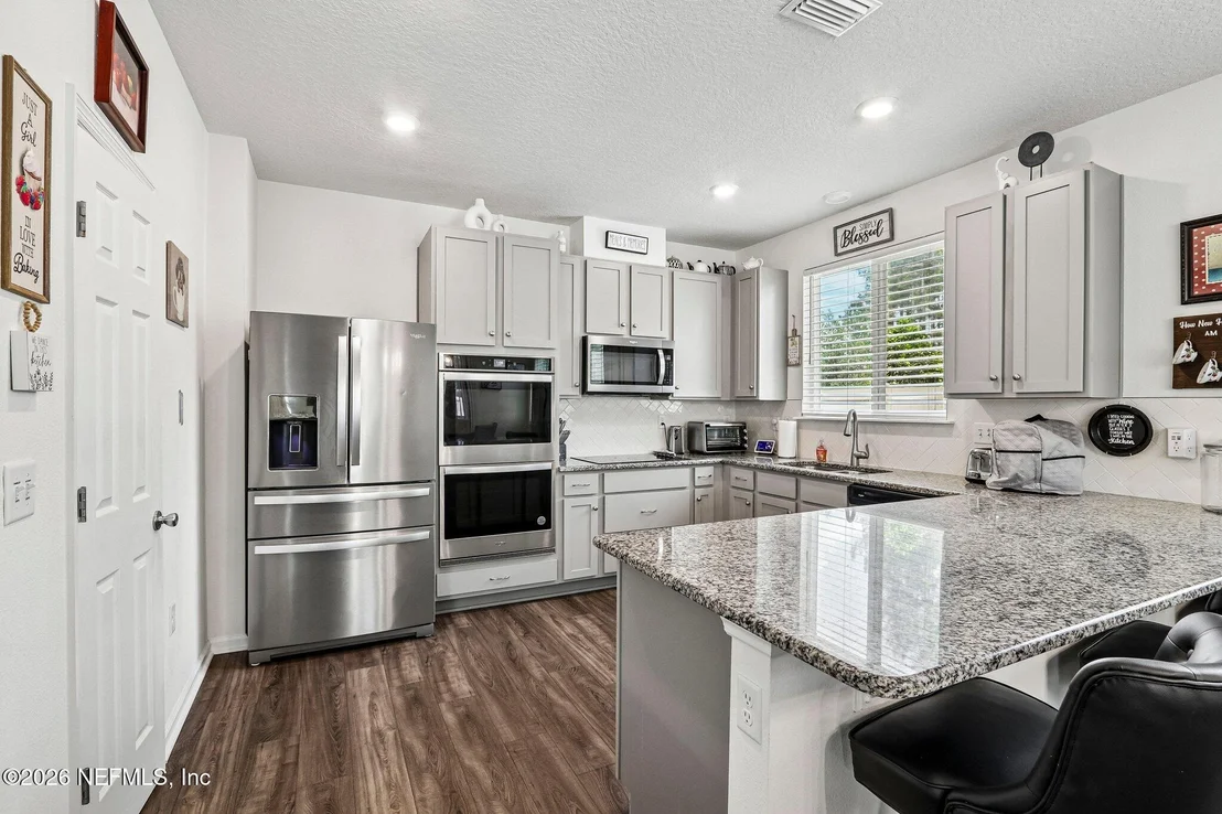 Photo of 8053 GUILD Way