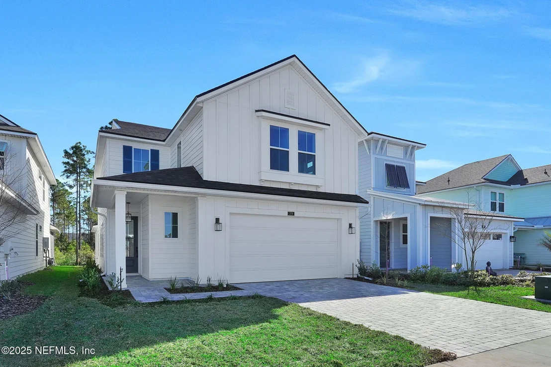 Photo of 299 REFLECTIONS Avenue
