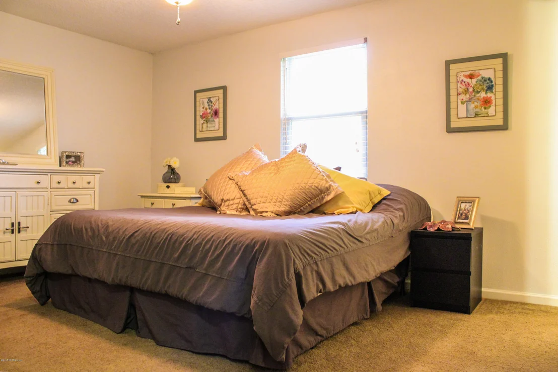 Photo of 5151 THOROUGHBRED Boulevard