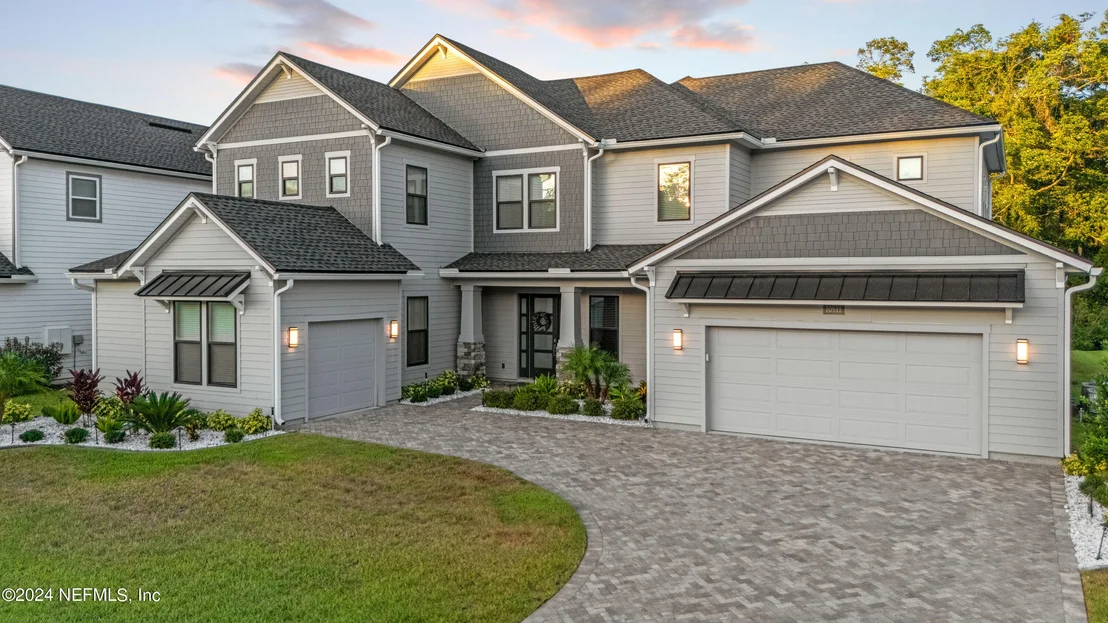 Photo of 10511 SILVERBROOK Trail
