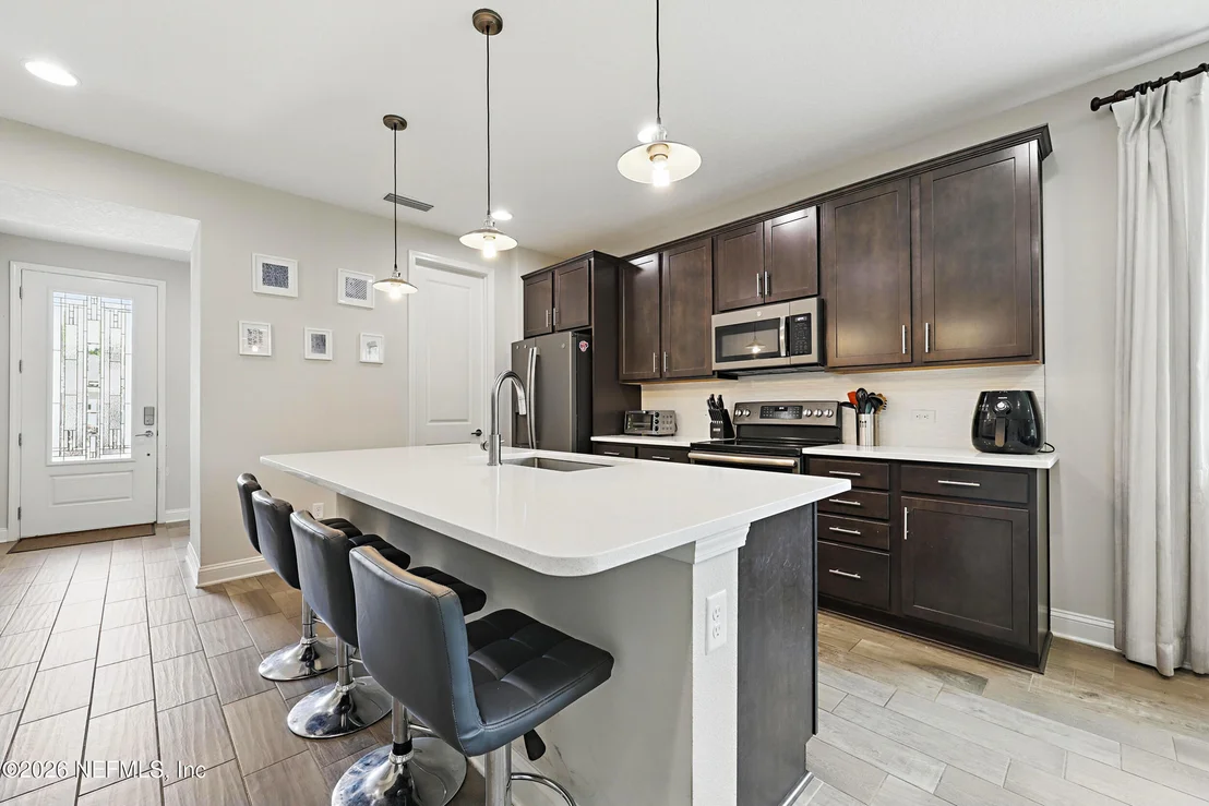 Photo of 1124 PERSIMMON Drive