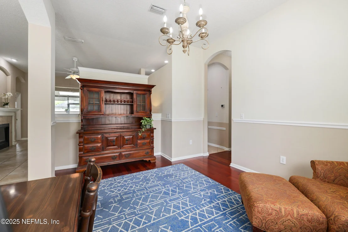 Photo of 408 LAKE MONROE Place