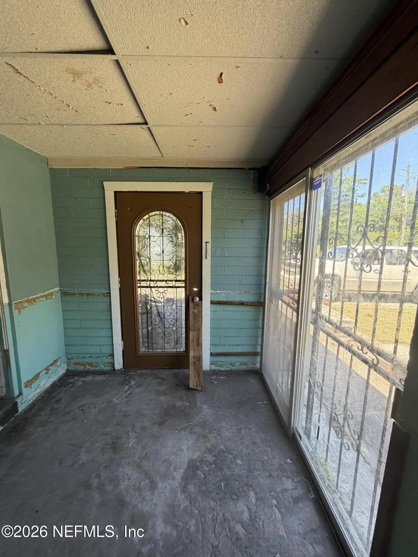 Photo of 5720 CARNATION Road