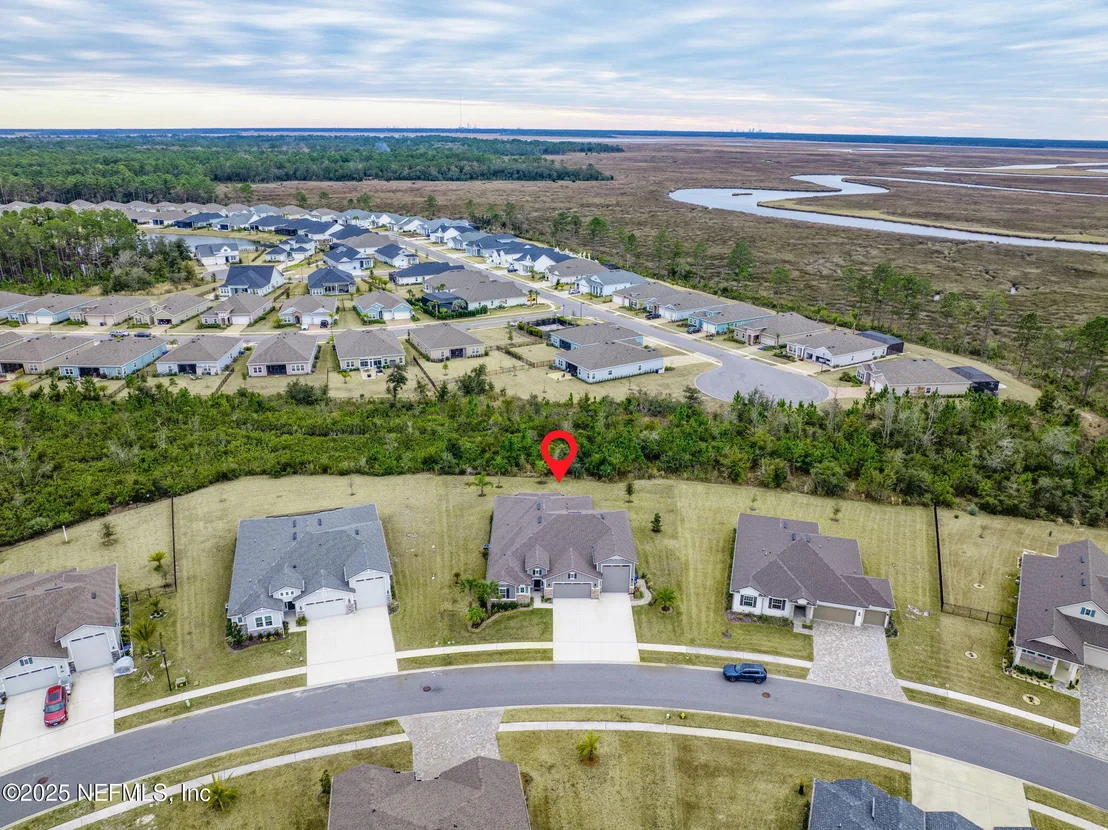 Photo of 85558 FALL RIVER Parkway