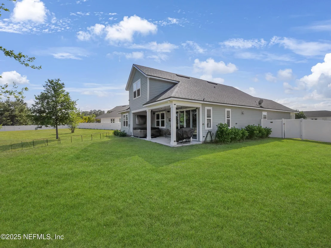 Photo of 695 SANDSTONE Drive