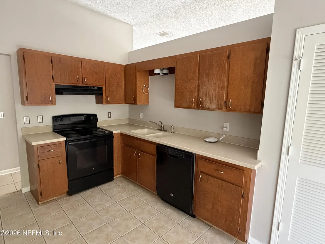 Photo of 1293 MUNSON COVE Drive