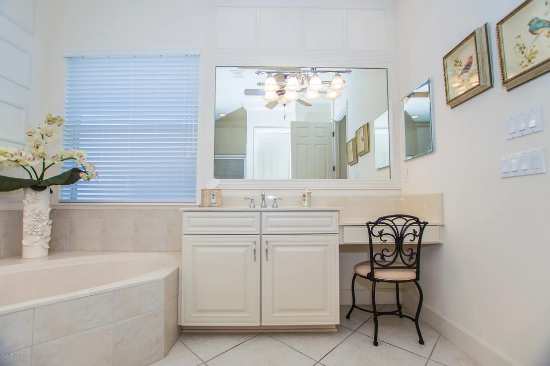 Photo of 413 N LEGACY Trail