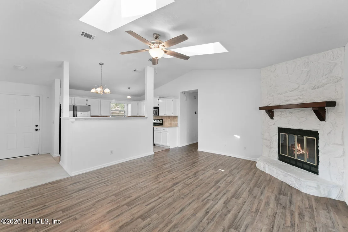 Photo of 12183 LYONS Street
