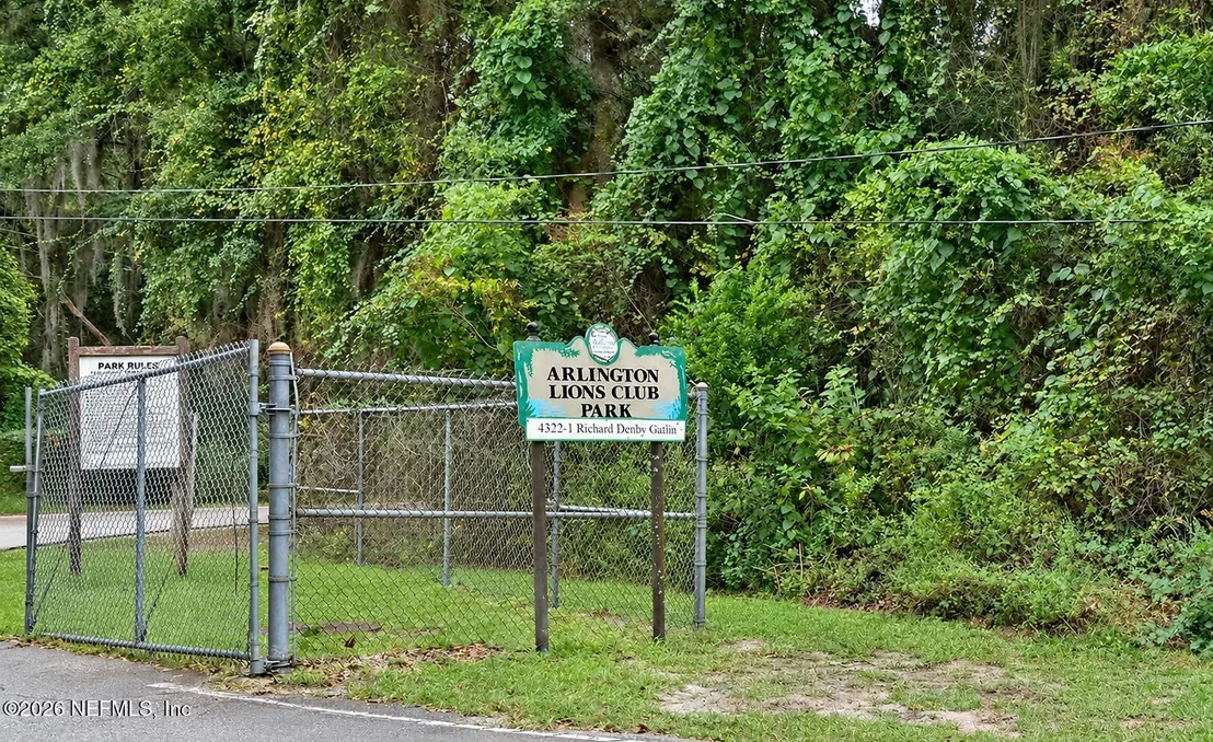Photo of 4463 RIVER TRAIL Road