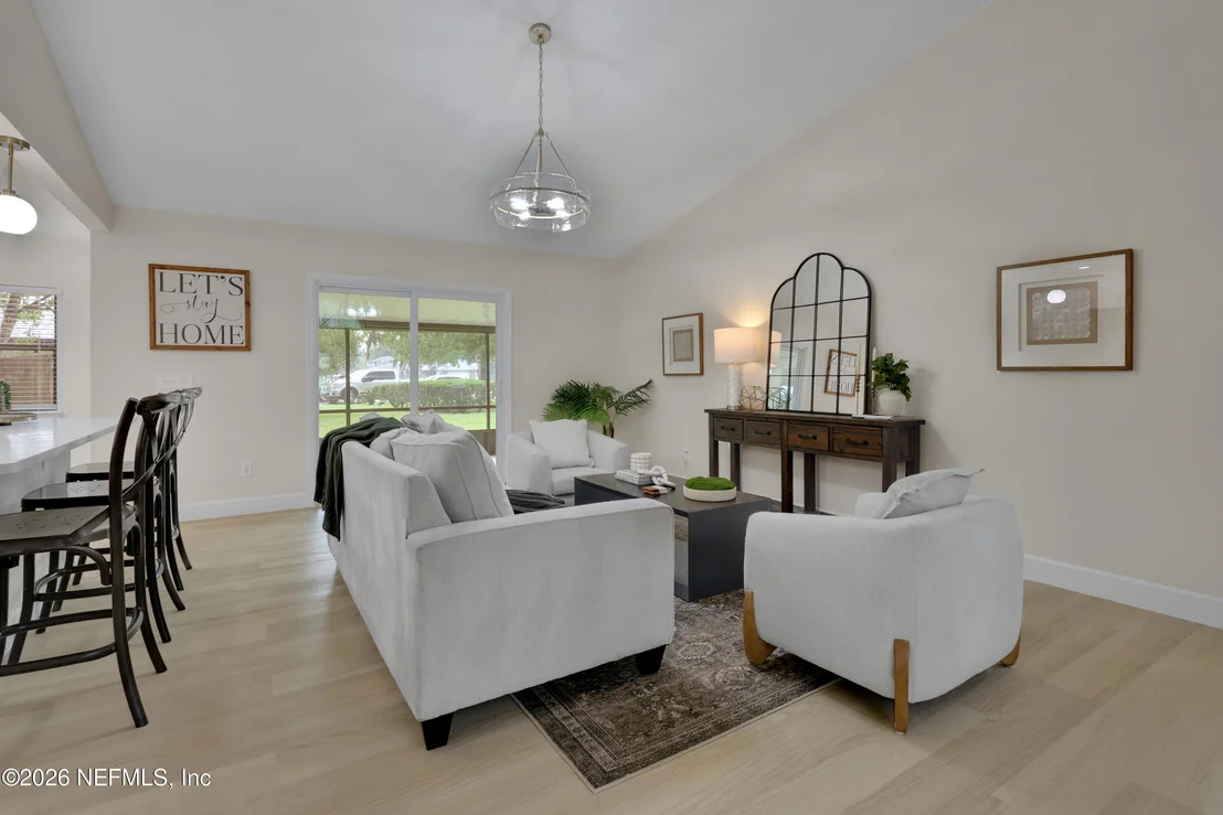 Photo of 408 HARVEST BEND Drive
