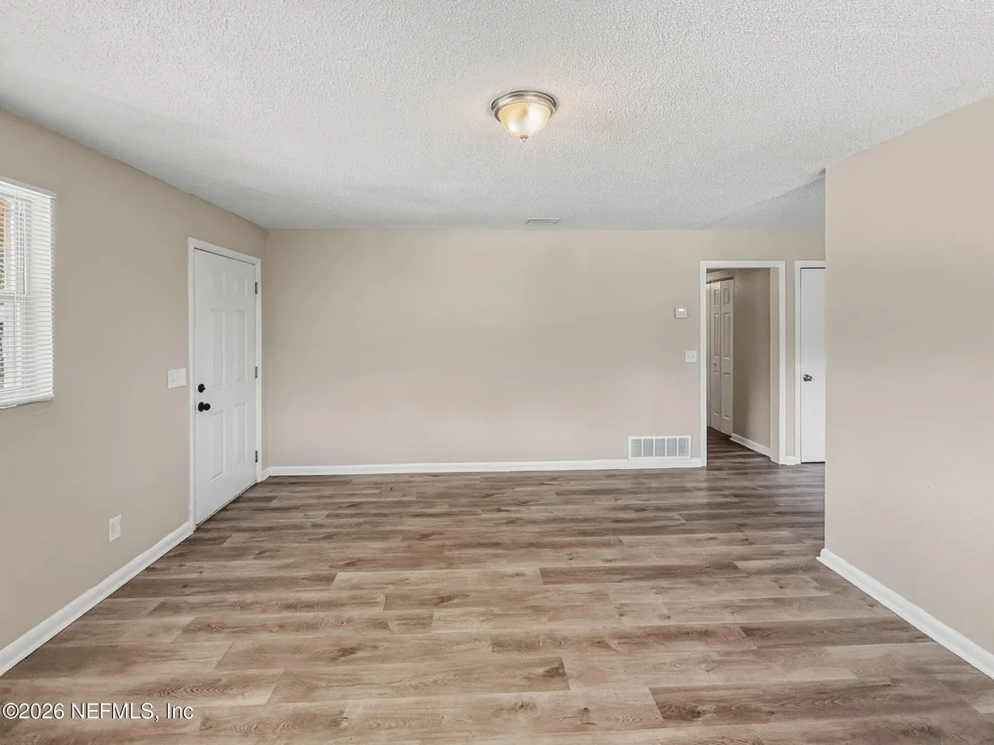 Photo of 5233 DALLEN LEA Drive