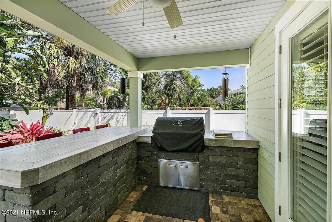 Photo of 4000 SEASIDE Drive E