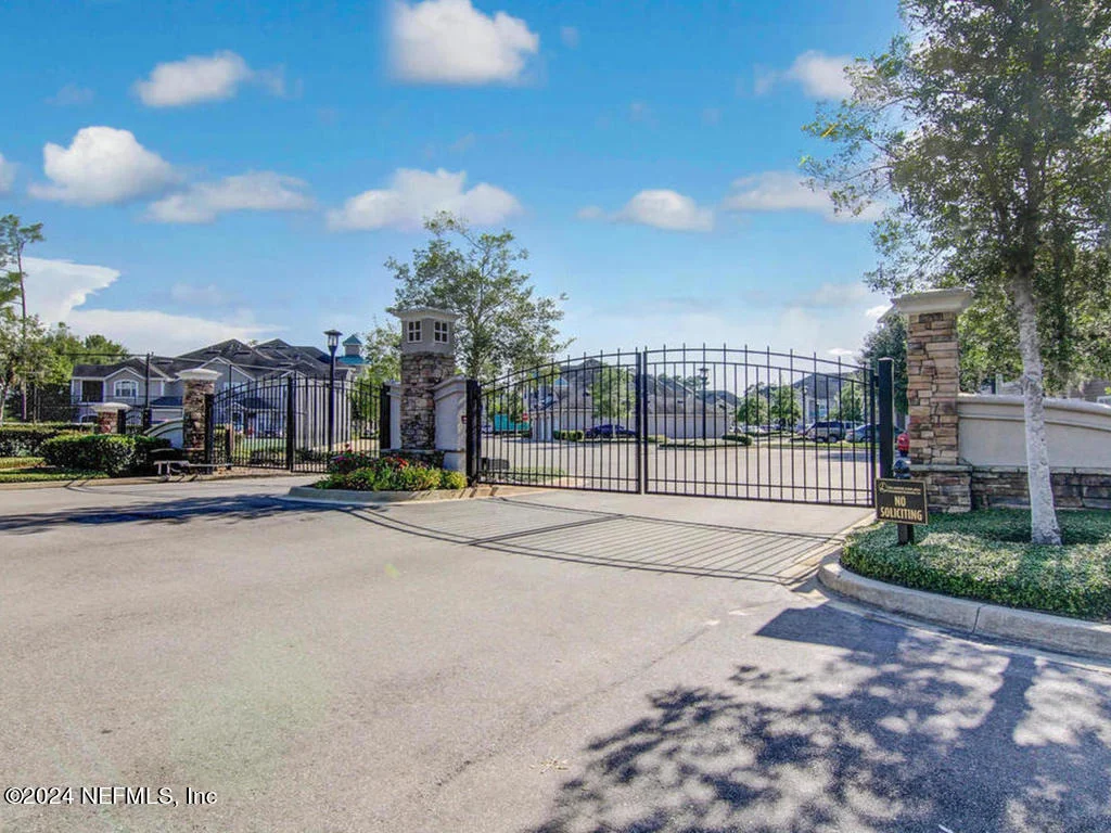 Photo of Unit 301 at 320 RYDER CUP Circle