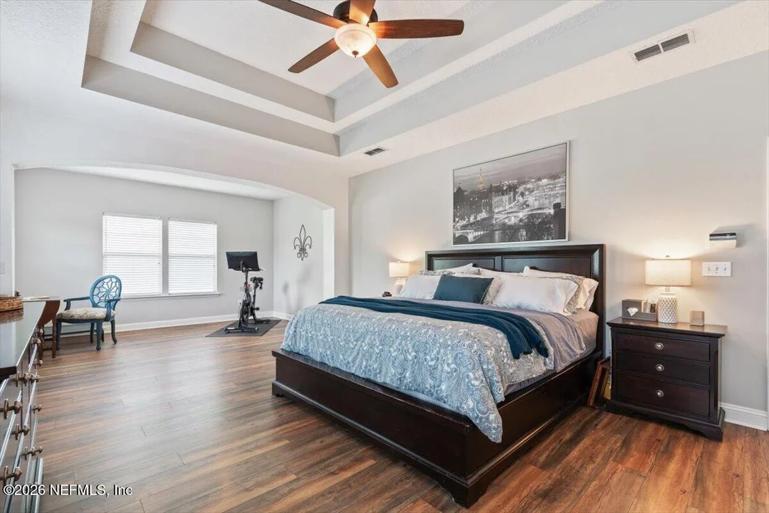Photo of 817 EAGLE POINT Drive