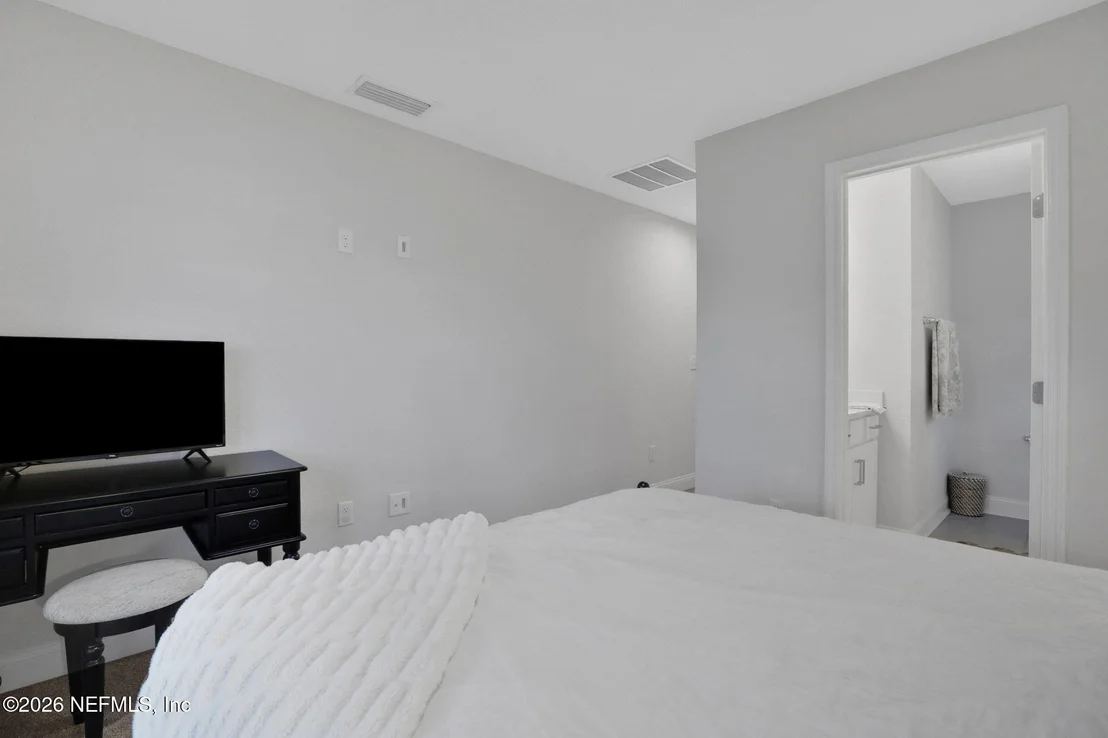 Photo of 13162 DUNWICK Road