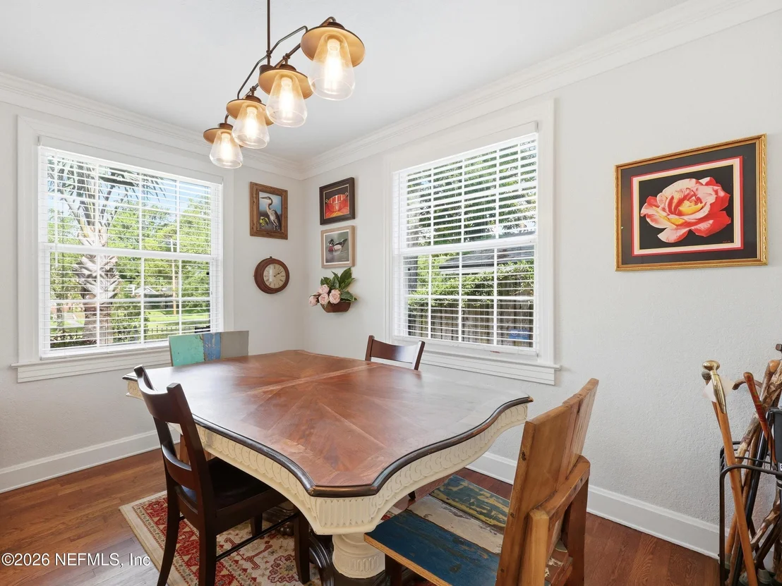 Photo of 2223 BAYVIEW Road