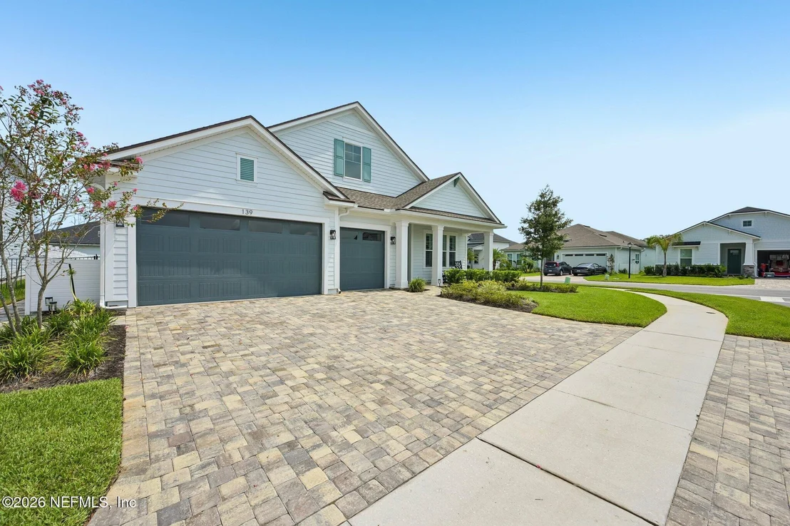 Photo of 139 GRAND RIVAGE DRIVE Drive