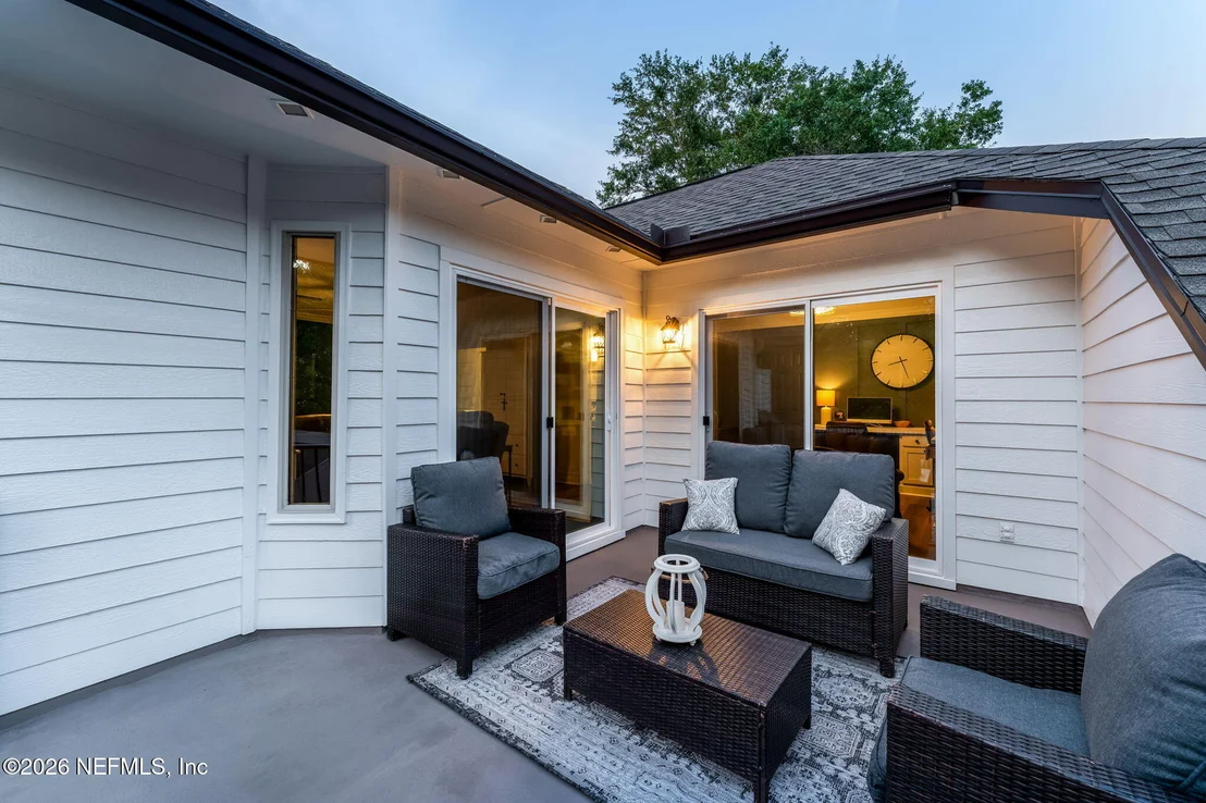Photo of 1204 CREEK BEND Road