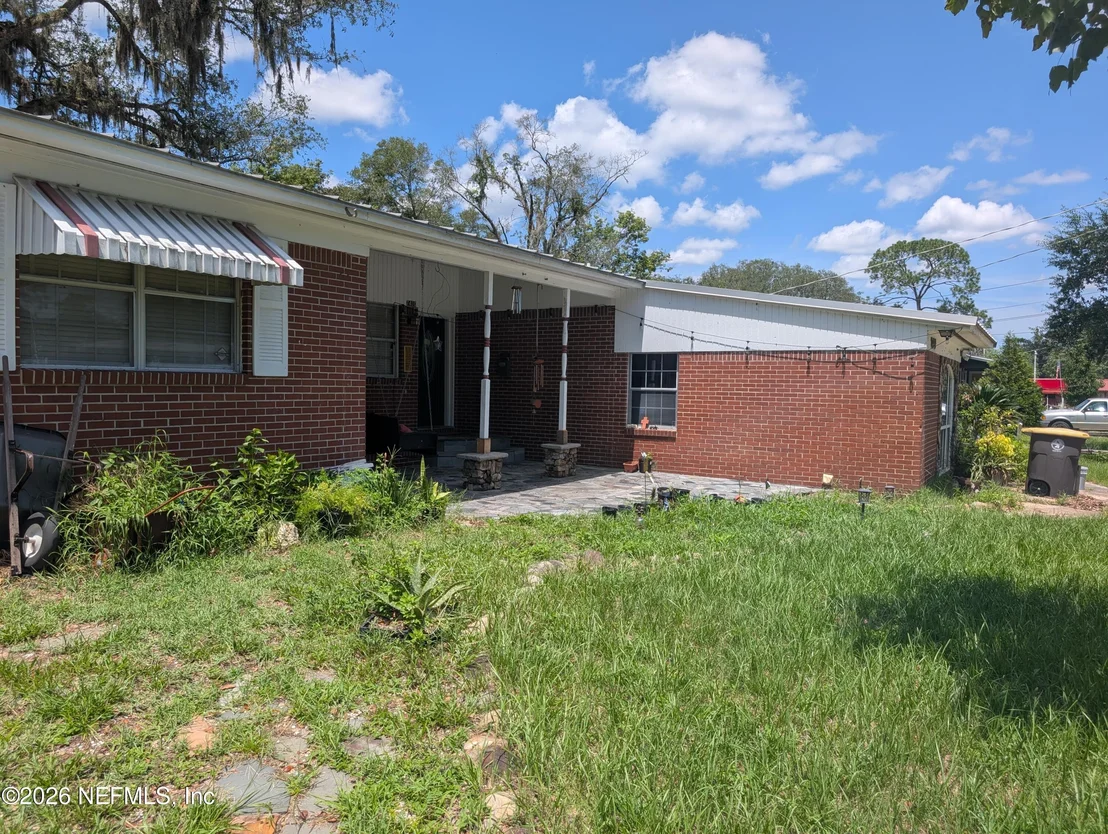 Photo of 7410 PINEVILLE Drive