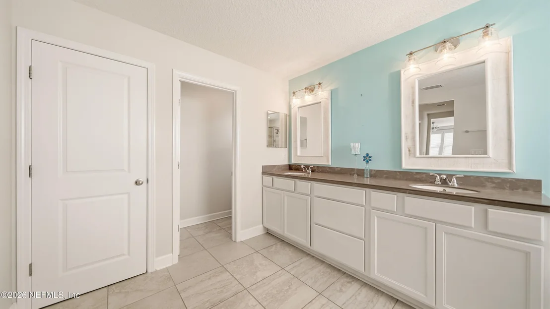 Photo of 4027 GULFSTREAM Drive