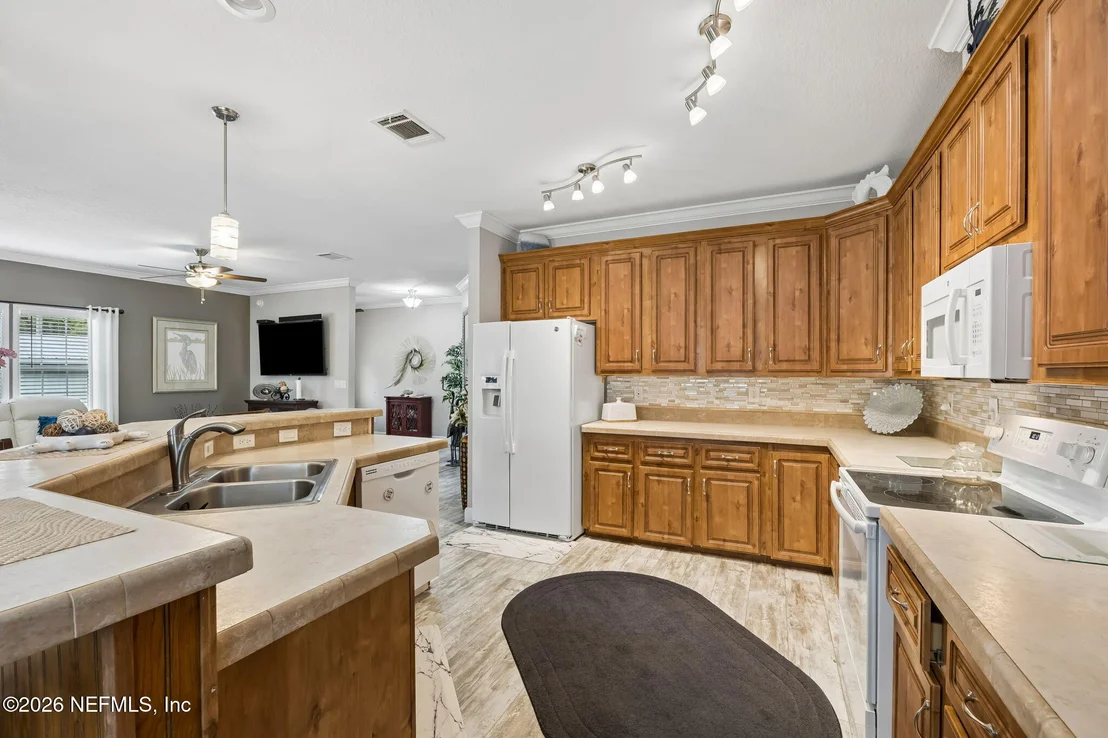 Photo of 329 PARADISE Circle