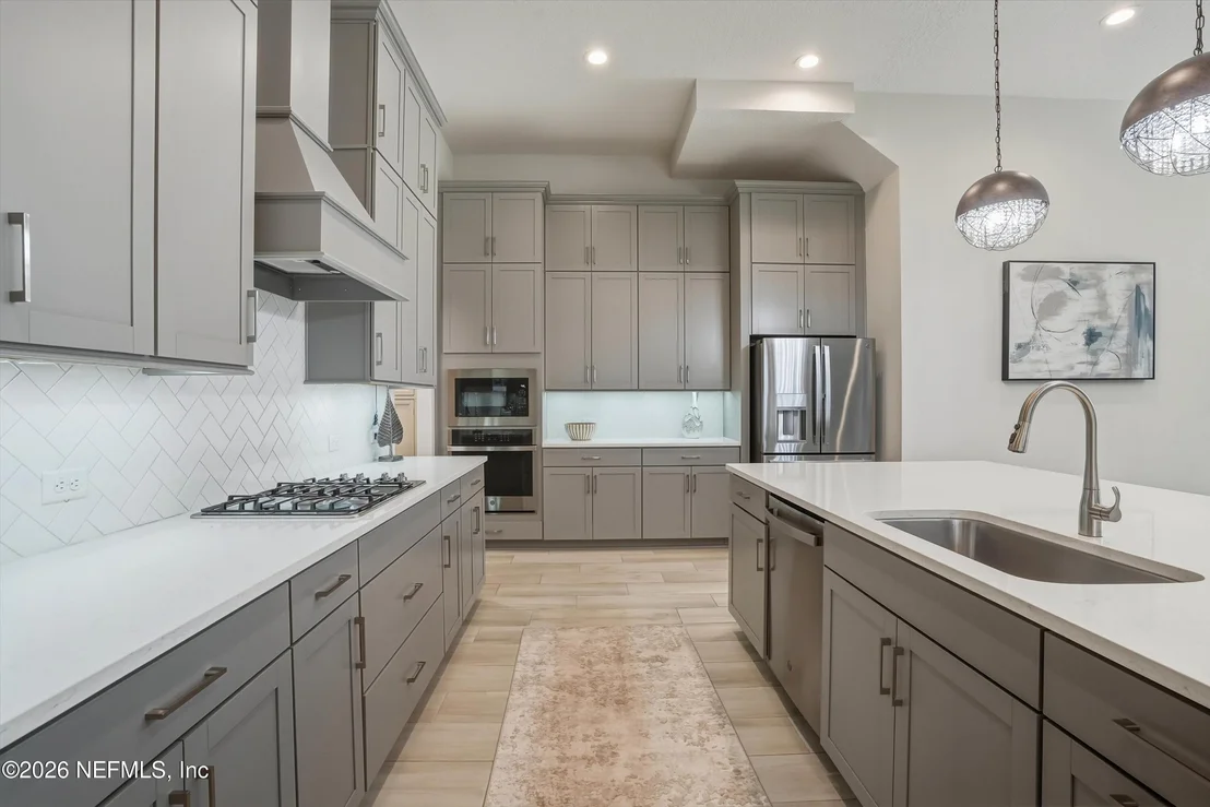 Photo of 204 COURTNEY CHASE Drive
