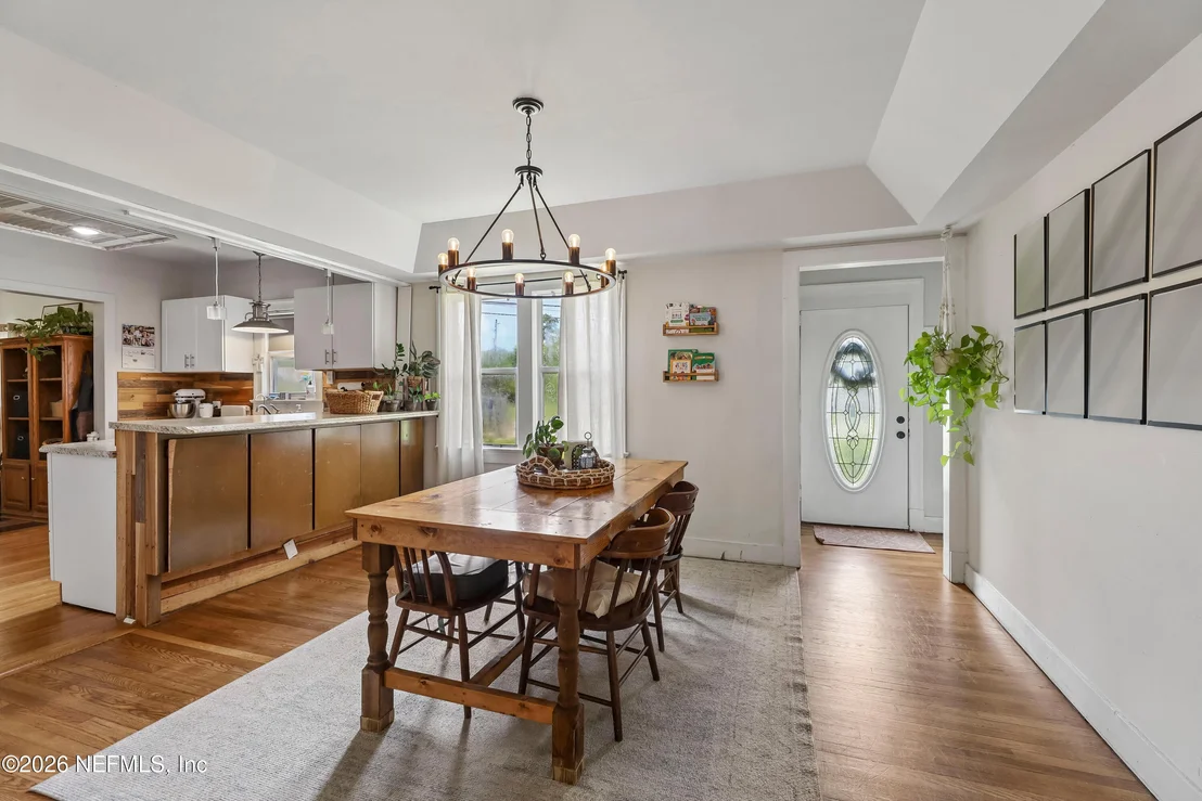 Photo of 2252 MILLS Road