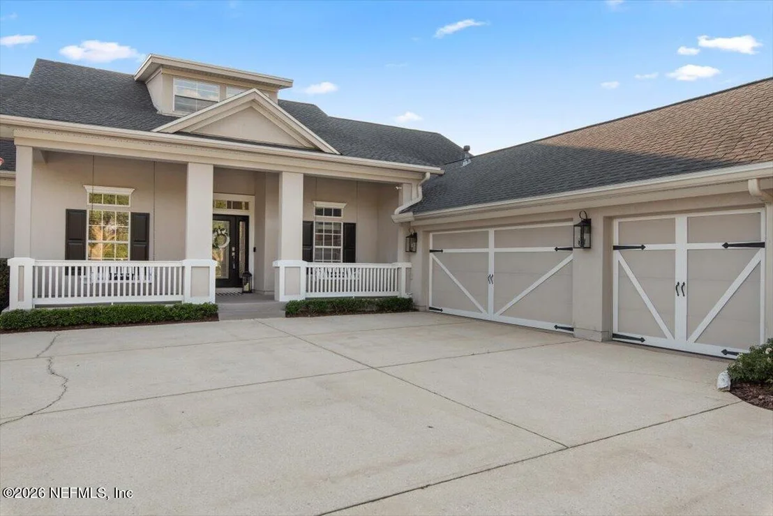 Photo of 421 ST JOHNS GOLF Drive