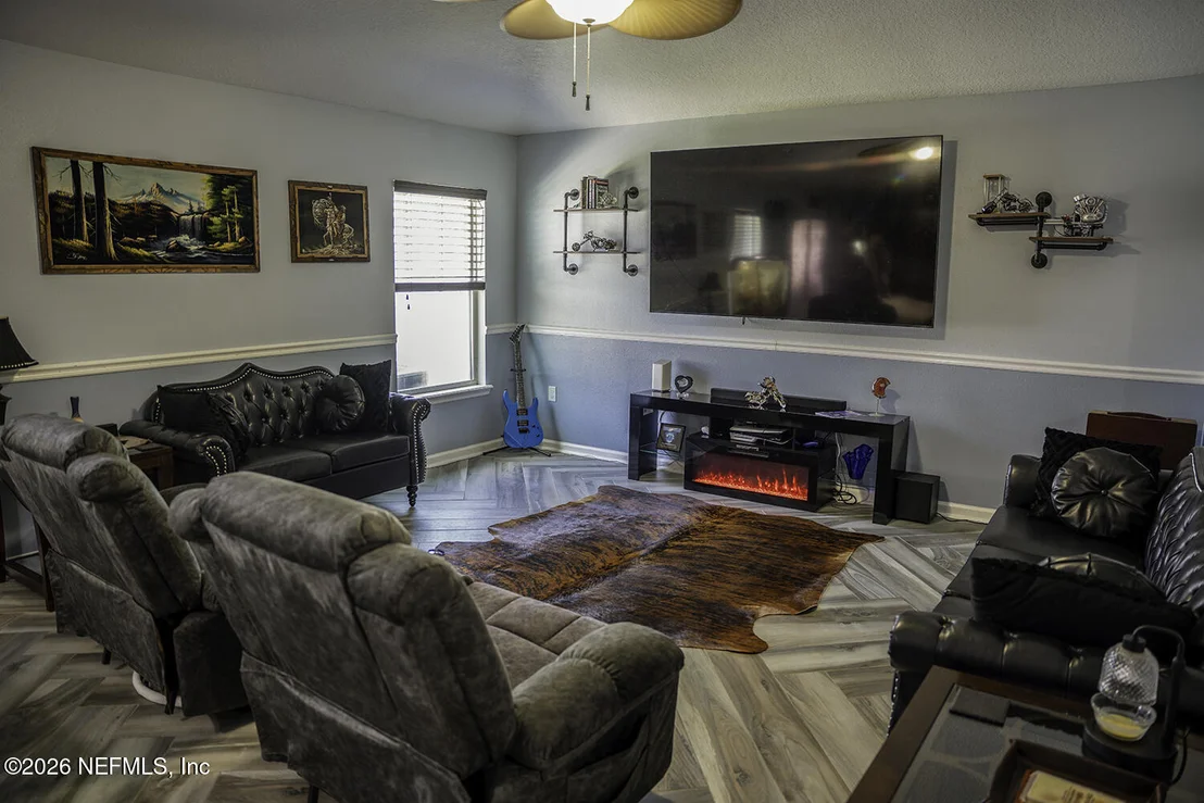 Photo of 7455 STEVENTON Way