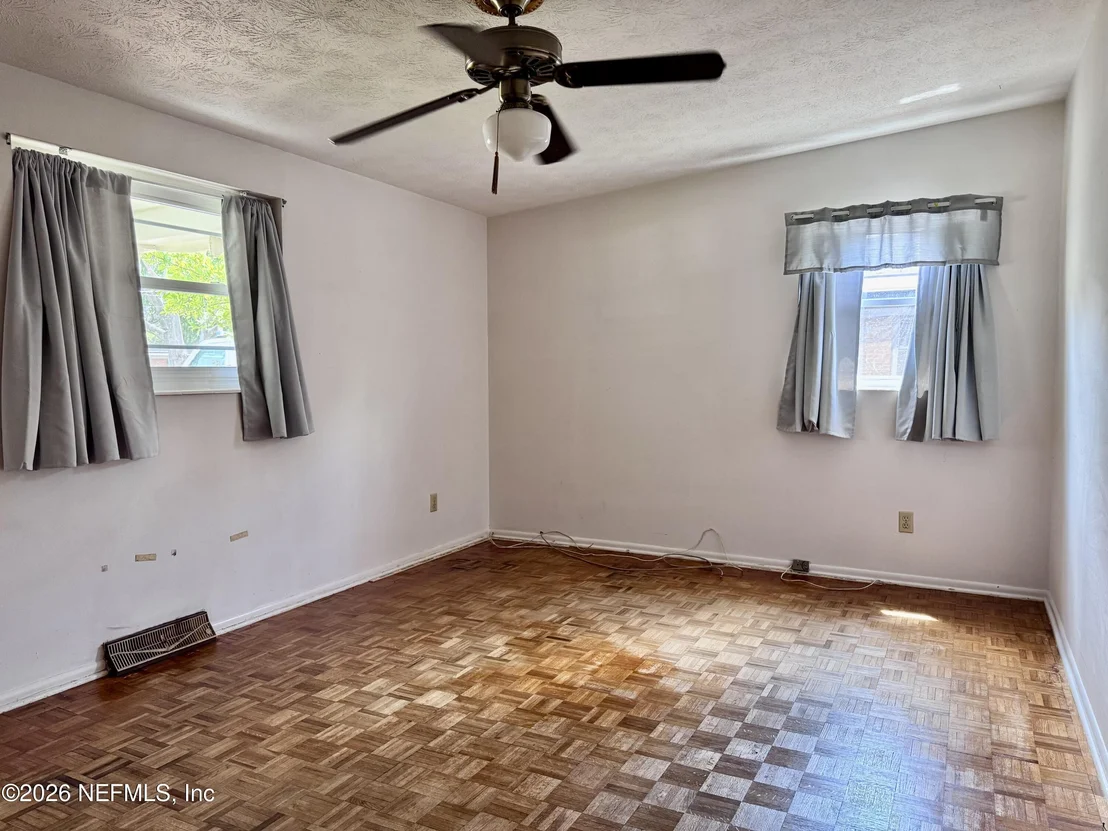 Photo of 5527 MAXINE Drive