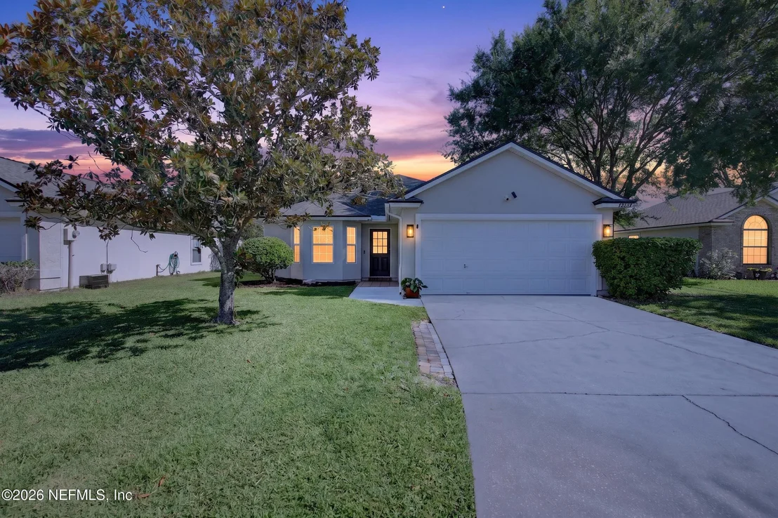 Photo of 12151 SUNCHASE Drive