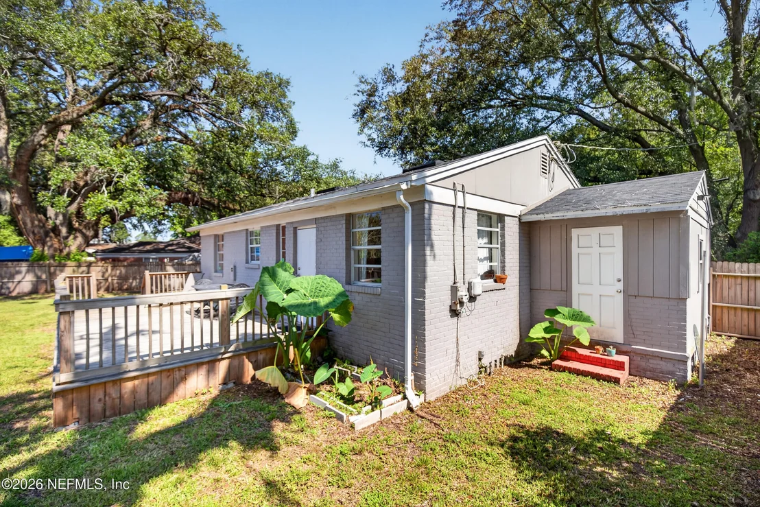 Photo of 3308 SHERIDAN Road