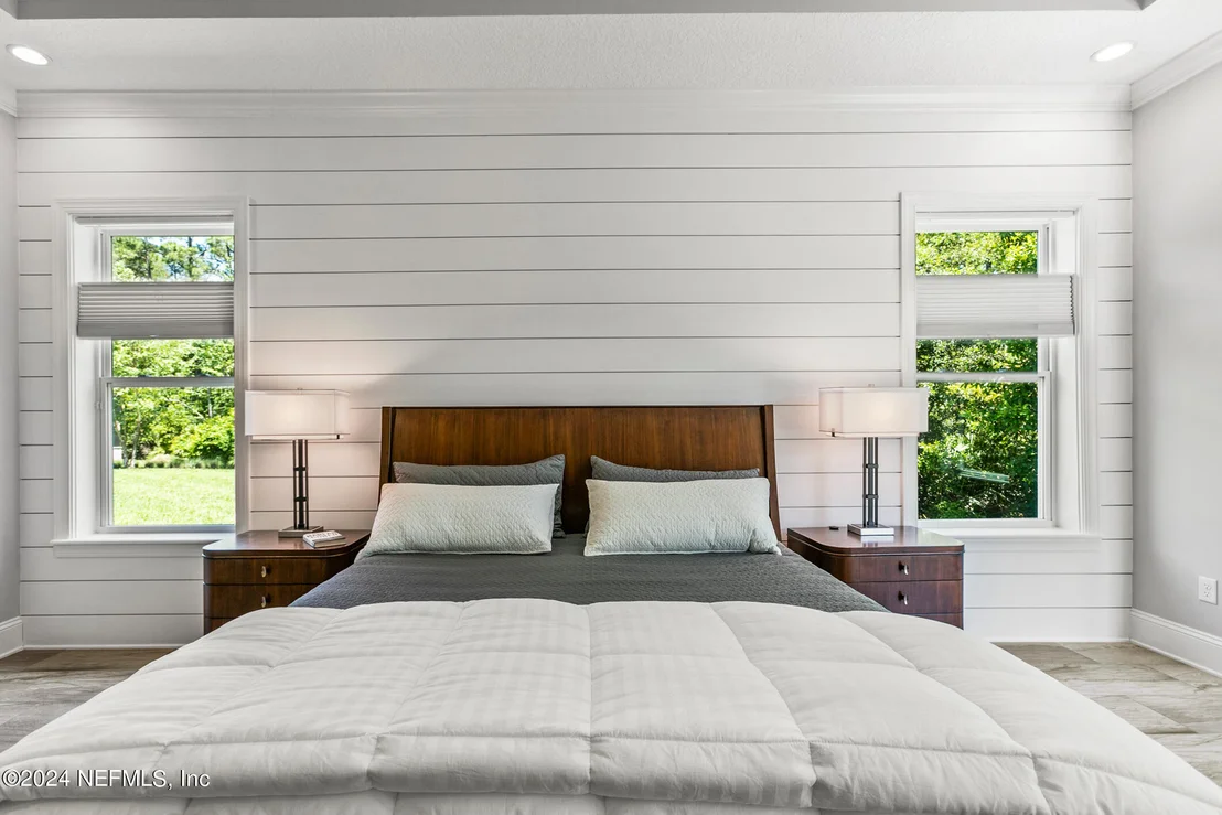 Photo of 863 OLD BLUFF Drive