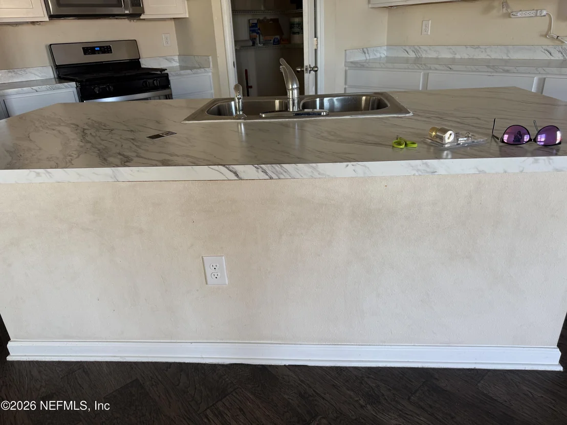 Photo of 150 AVEIRO Way