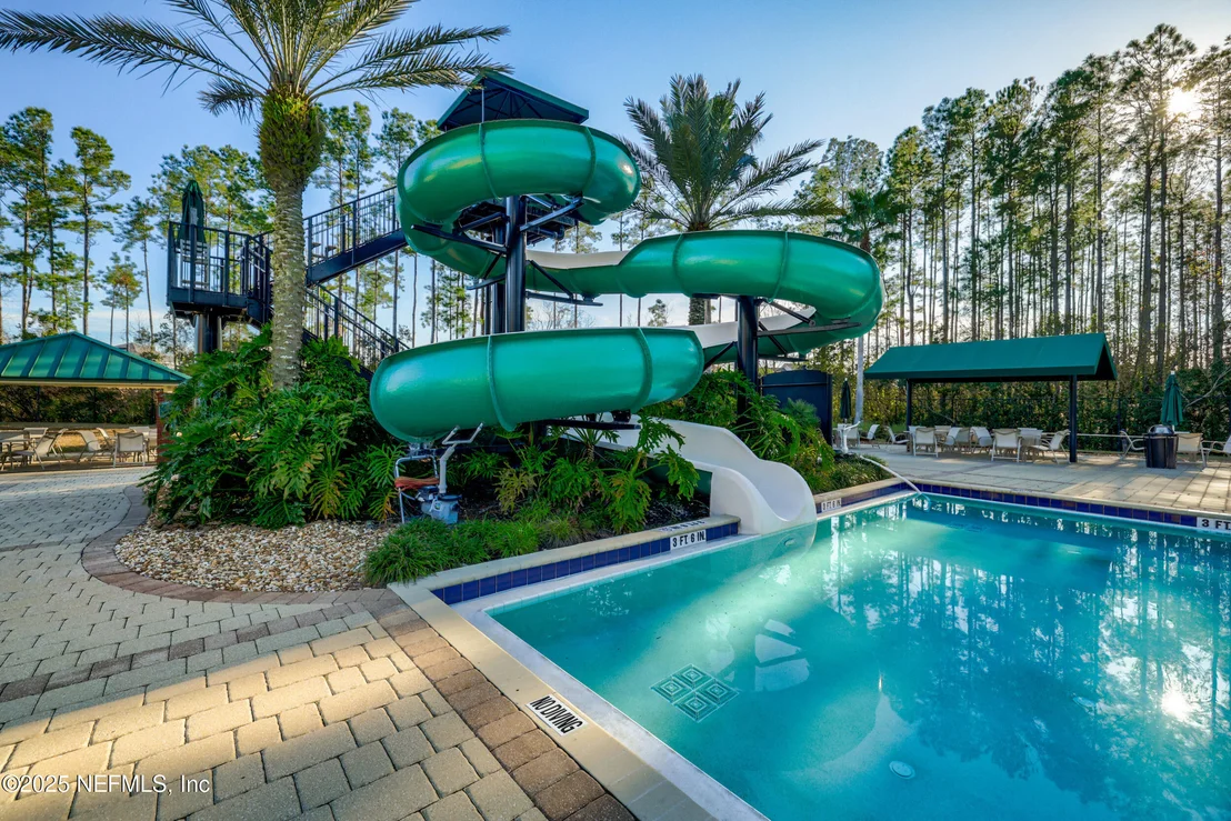 Photo of 537 DANDELION Drive