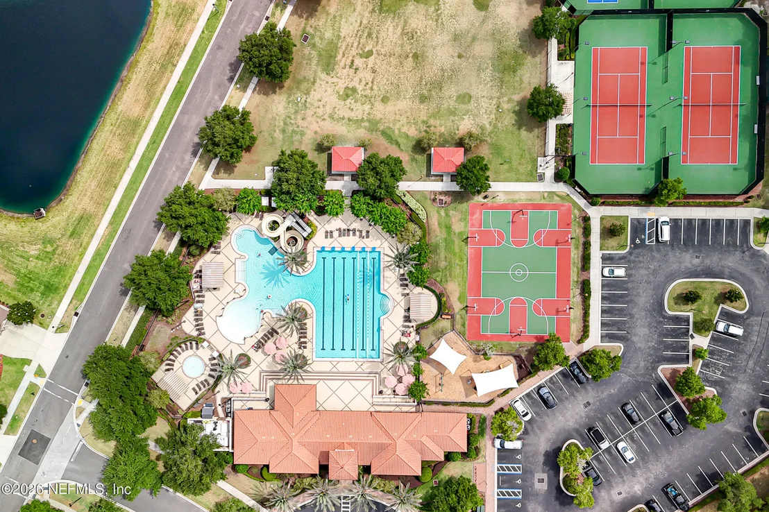 Photo of 338 WILLOW WINDS Parkway