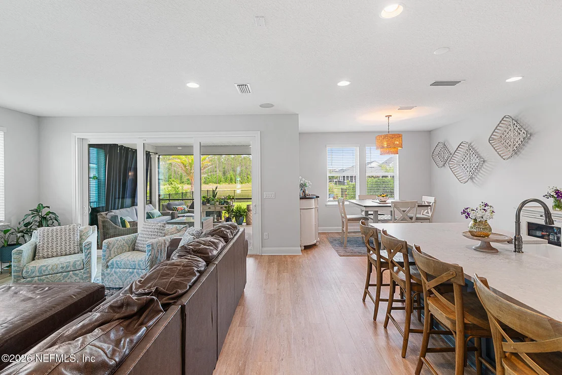 Photo of 428 BLUE HAMPTON Drive