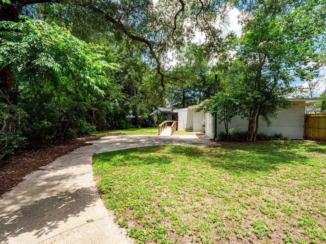 Photo of 430 GLYNLEA Road
