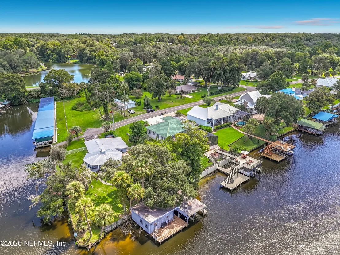 Photo of 129 RIVER Road