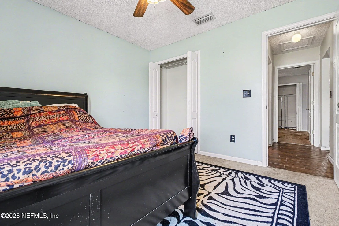 Photo of 6525 SILK LEAF Lane