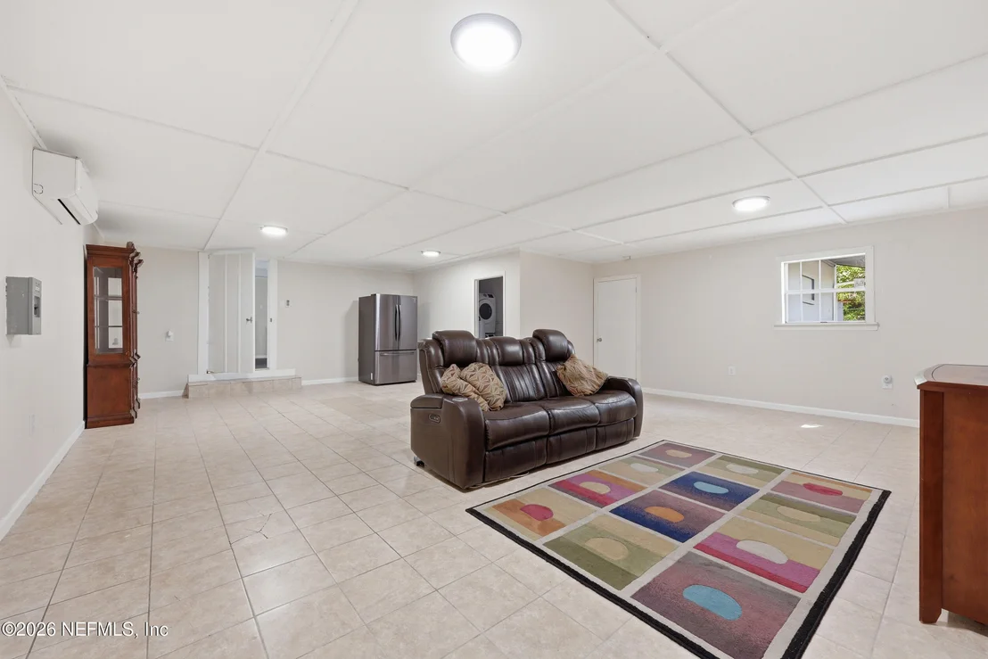 Photo of 9246 BEARDEN Road