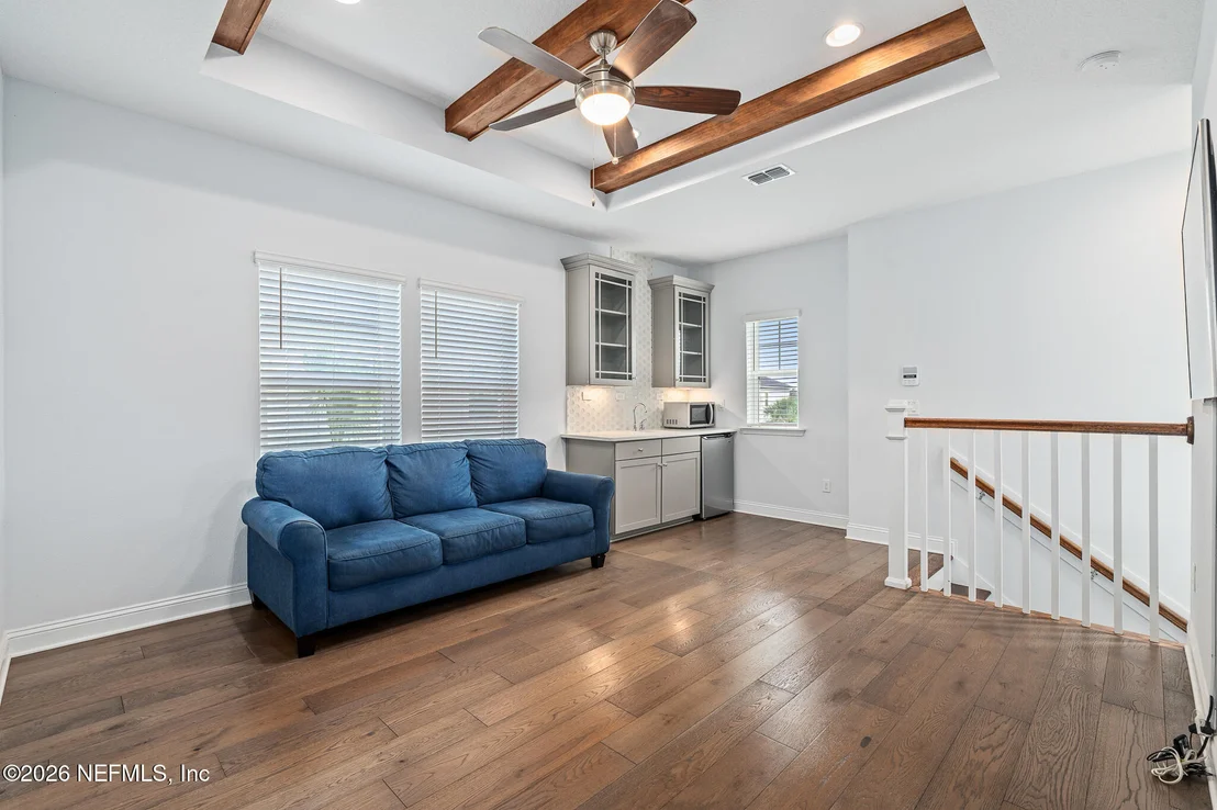 Photo of 27 SAINT BARTS Avenue
