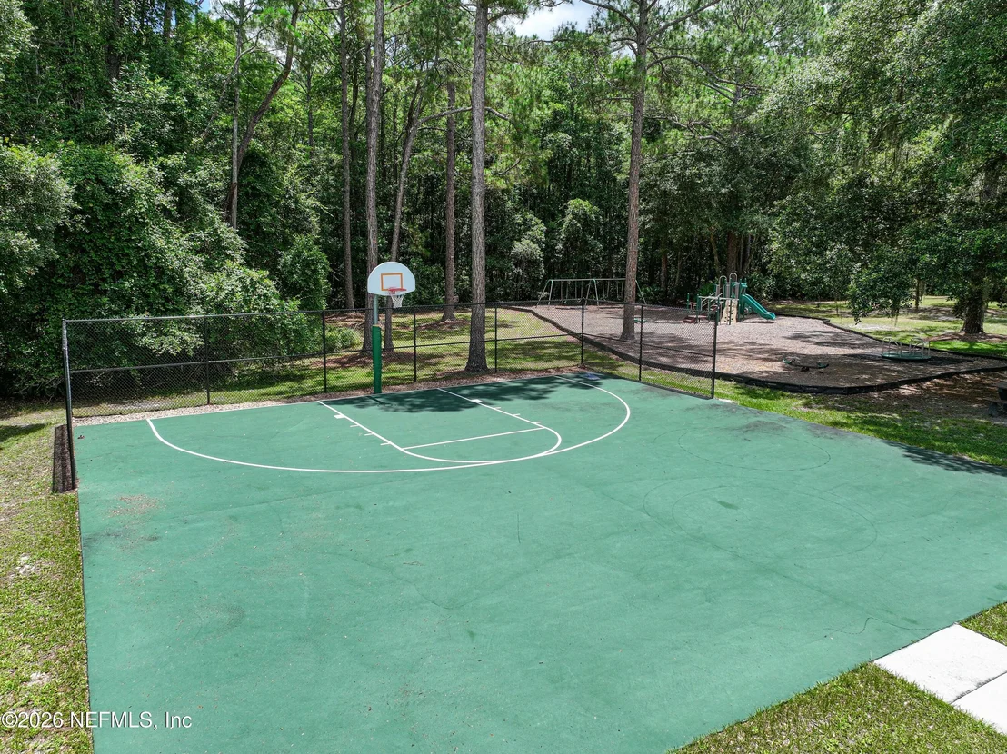 Photo of 2781 OAKGROVE Avenue