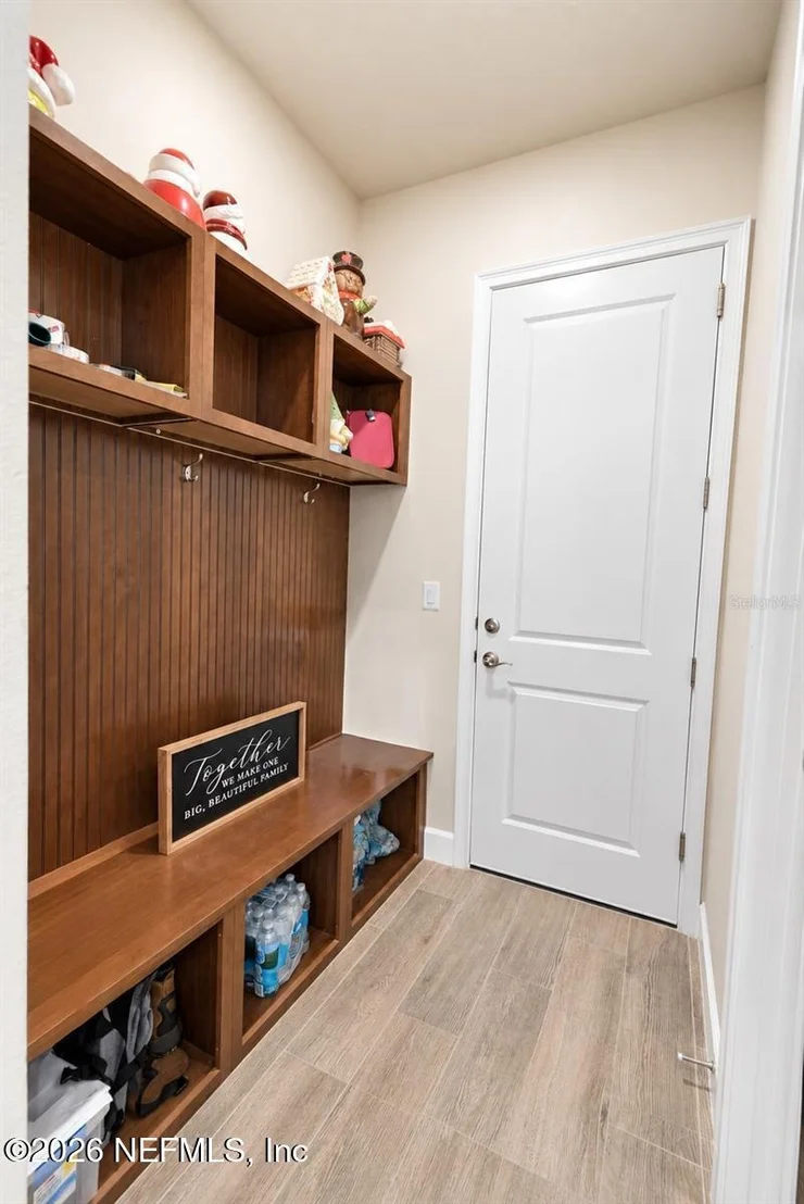 Photo of 21 EDISON Lane