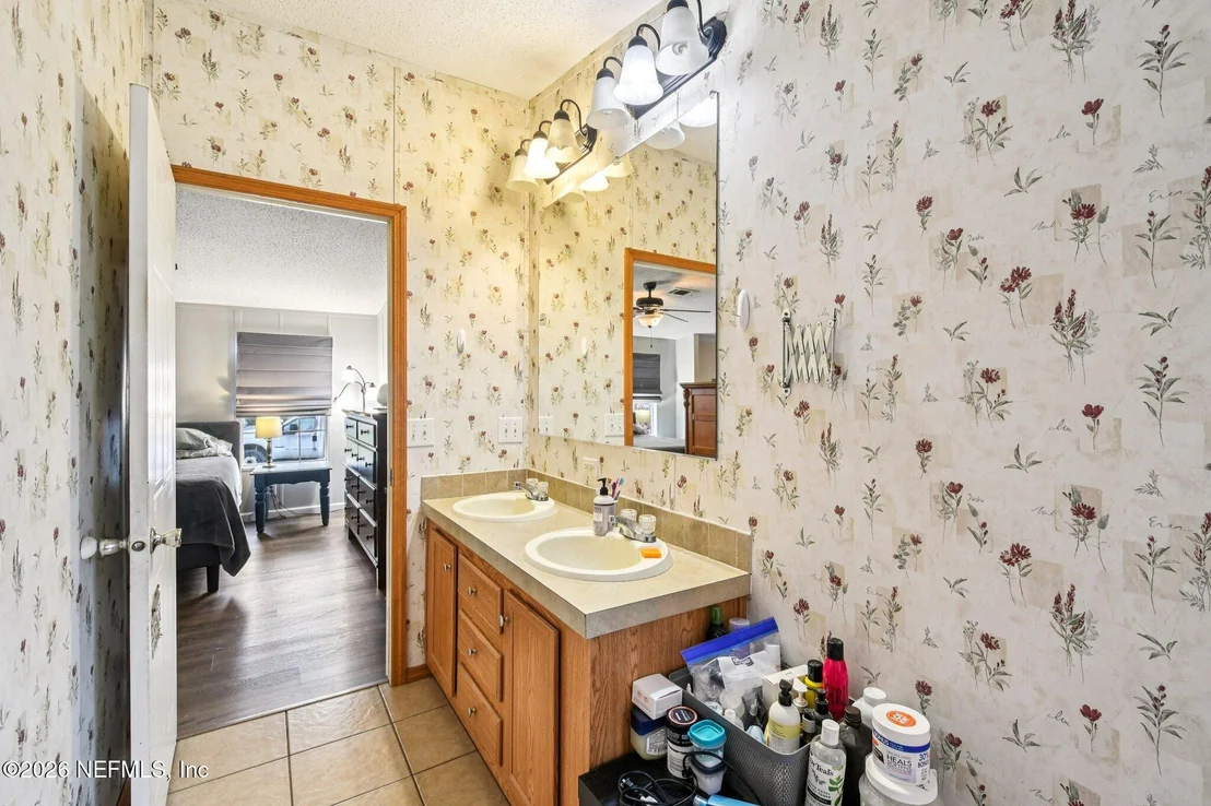 Photo of 11710 FAYE Road
