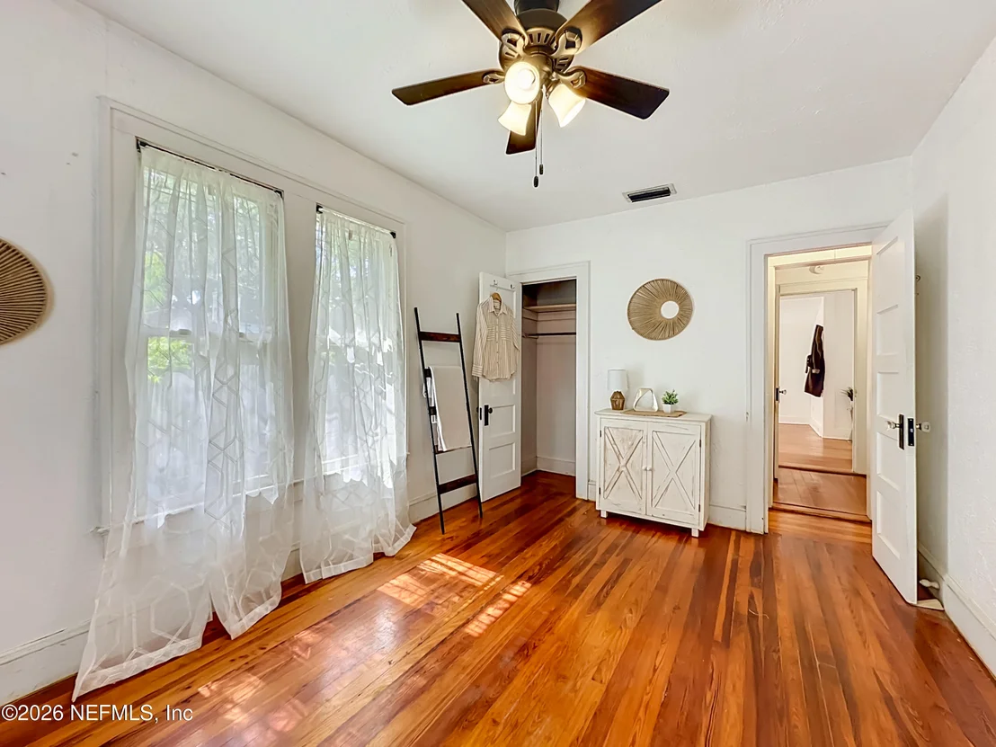 Photo of 17 BALLARD Avenue