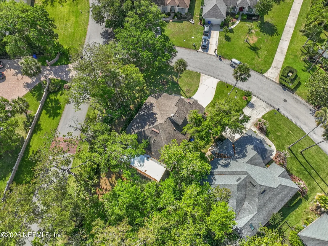 Photo of 104 OAK VIEW Circle