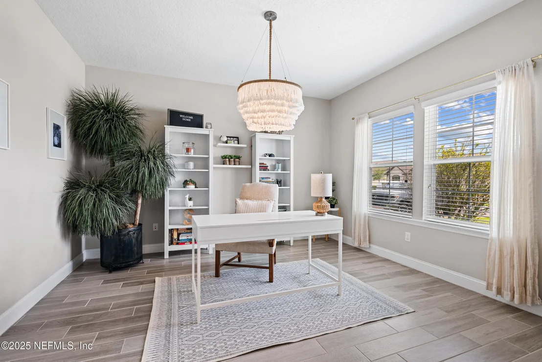 Photo of 551 BROOMSEDGE Circle