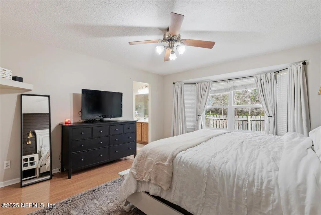 Photo of 184 SOUTHLAKE Drive