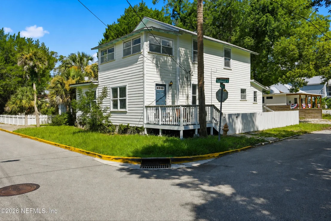 Photo of 110 DE HAVEN Street